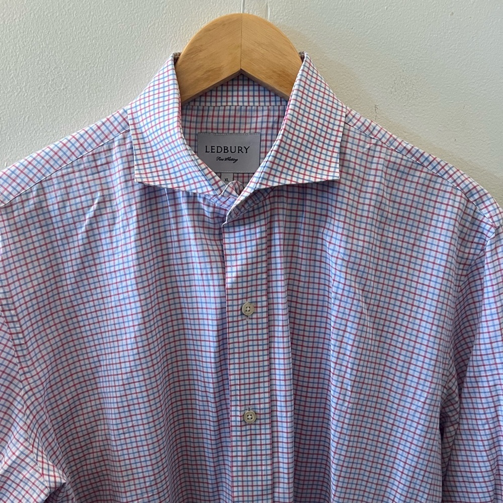 Ledbury Men’s XL pink & blue plaid long Sleeve Button Shirt‎